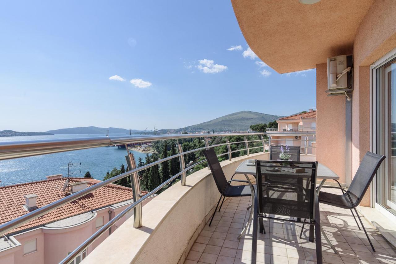 Apartment Marijana Trogir Eksteriør bilde
