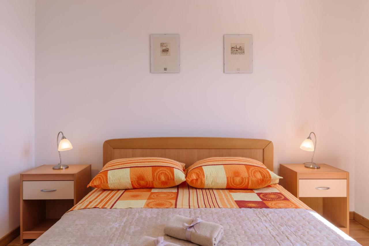 Apartment Marijana Trogir Eksteriør bilde