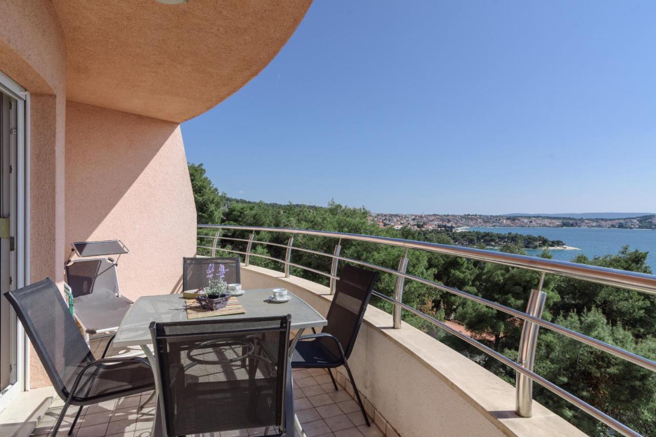 Apartment Marijana Trogir Eksteriør bilde